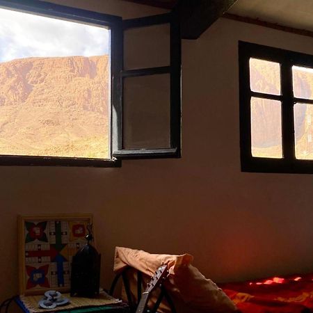Dar Relax Hostel, Gorges De Todra 廷吉尔 外观 照片