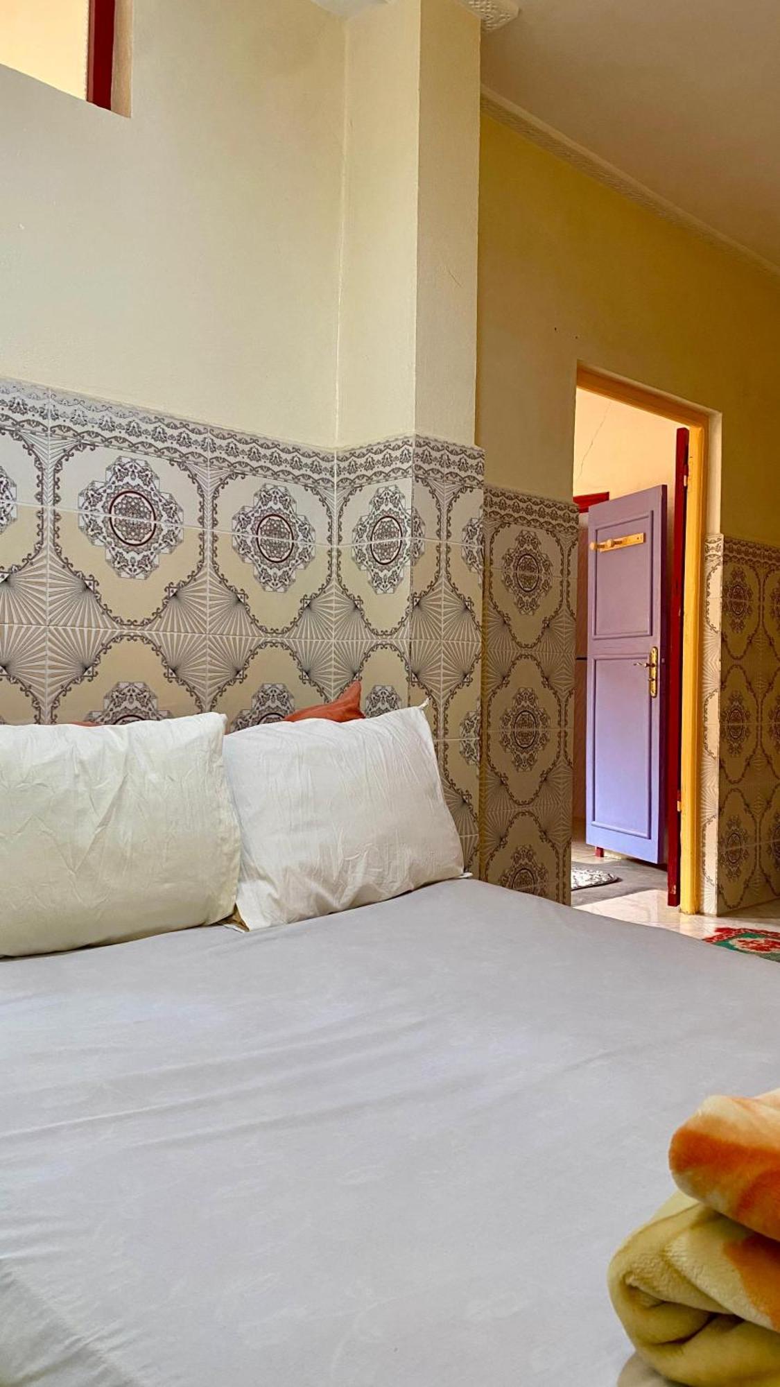 Dar Relax Hostel, Gorges De Todra 廷吉尔 外观 照片