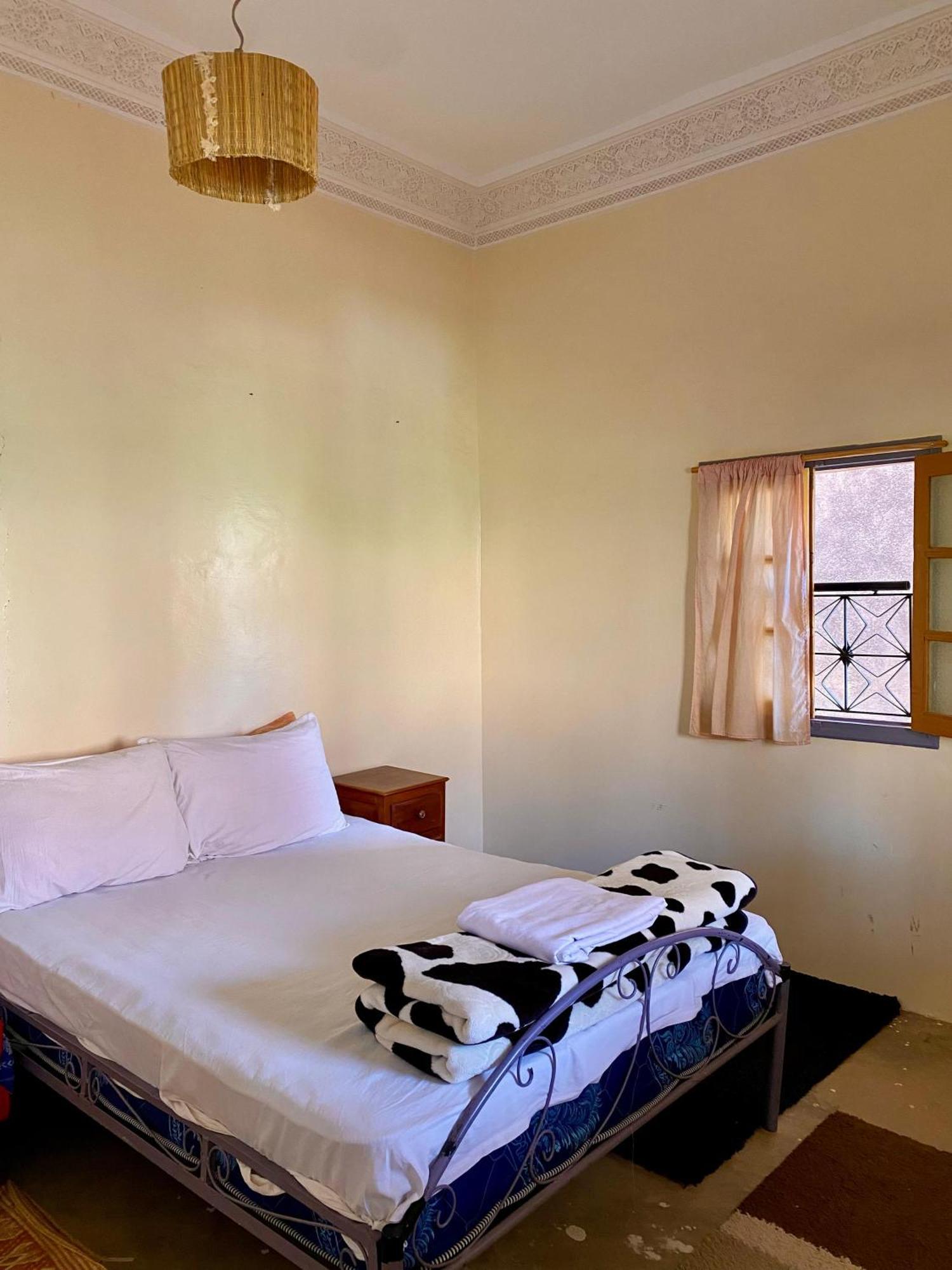 Dar Relax Hostel, Gorges De Todra 廷吉尔 外观 照片