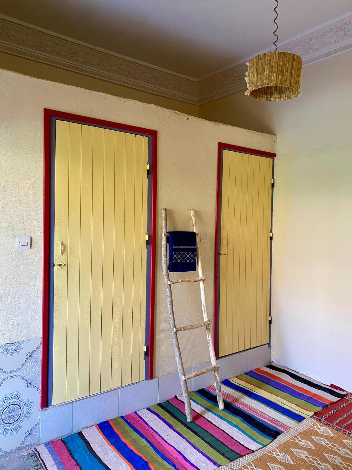 Dar Relax Hostel, Gorges De Todra 廷吉尔 外观 照片