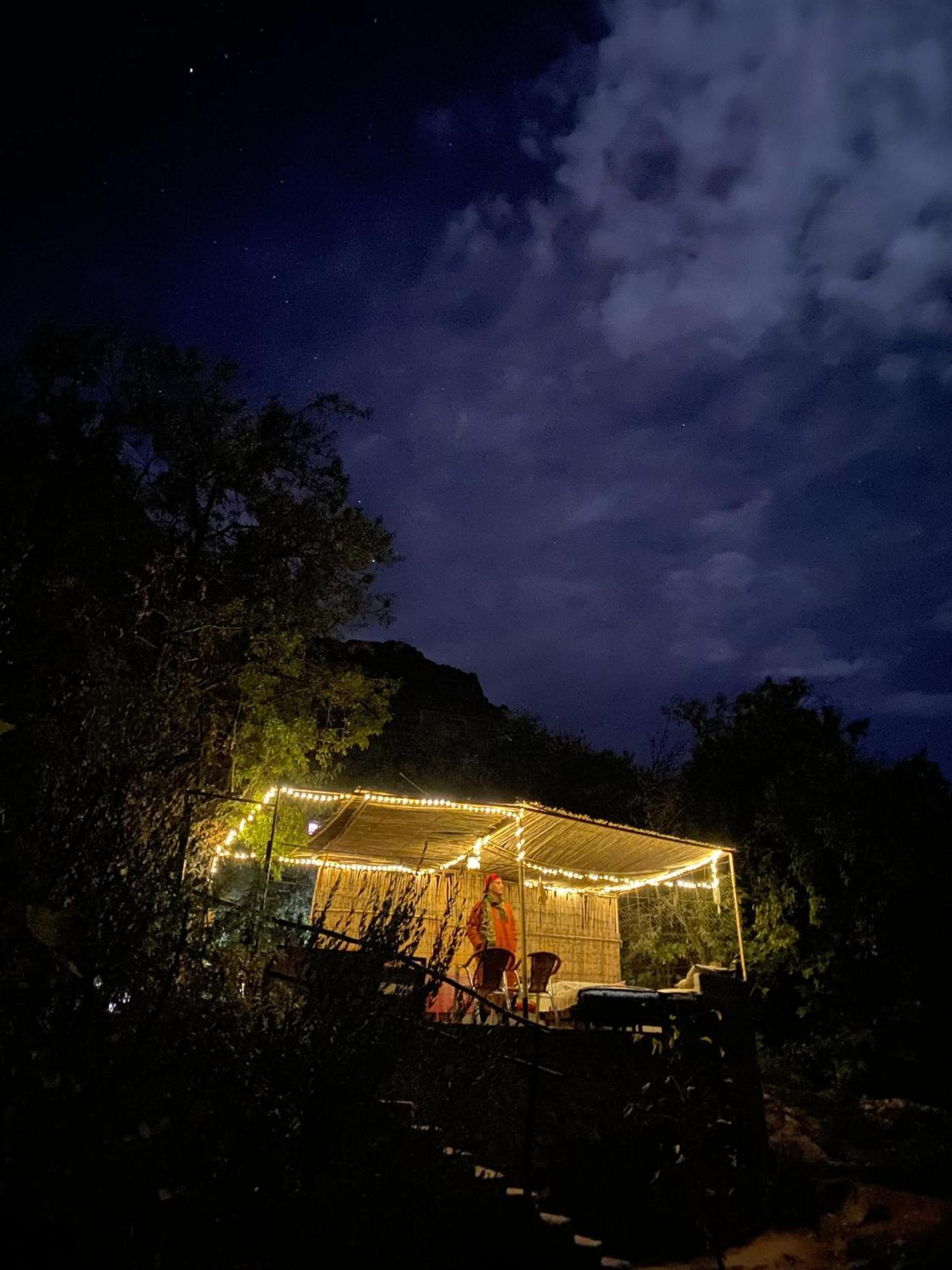 Dar Relax Hostel, Gorges De Todra 廷吉尔 外观 照片