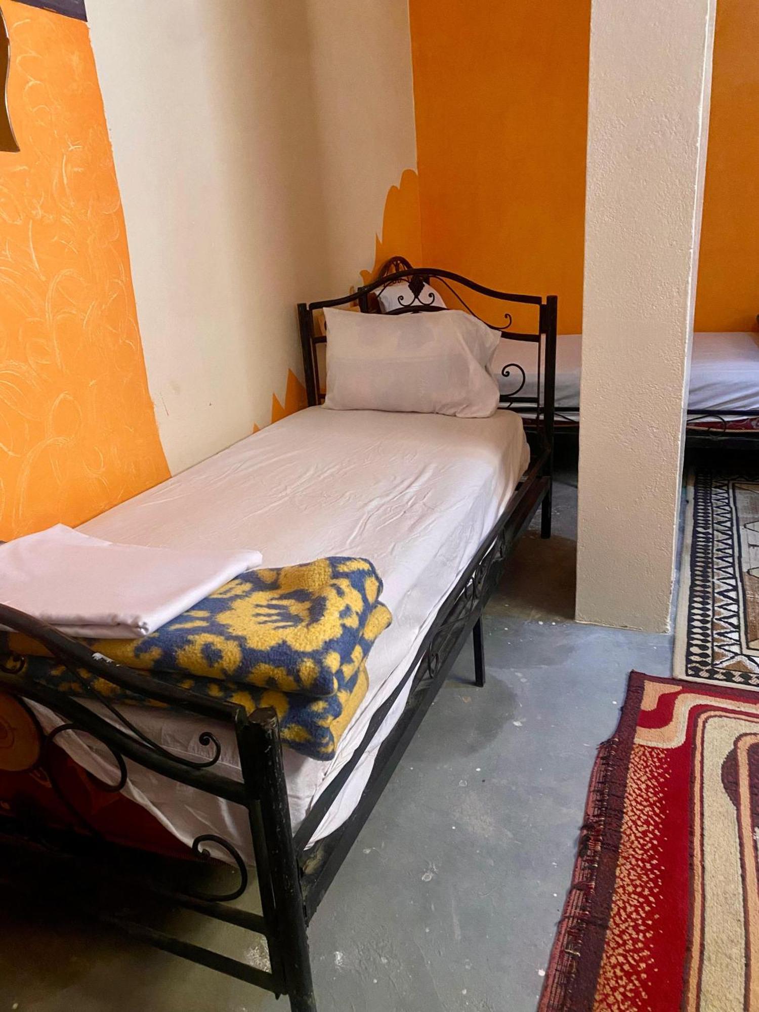 Dar Relax Hostel, Gorges De Todra 廷吉尔 外观 照片