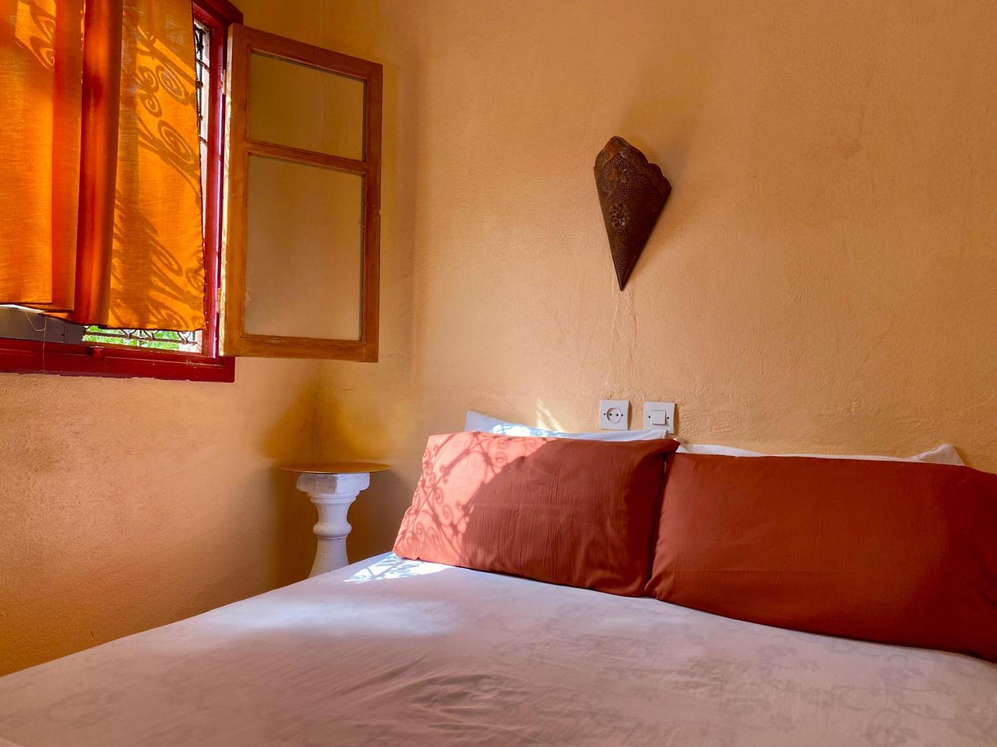 Dar Relax Hostel, Gorges De Todra 廷吉尔 外观 照片