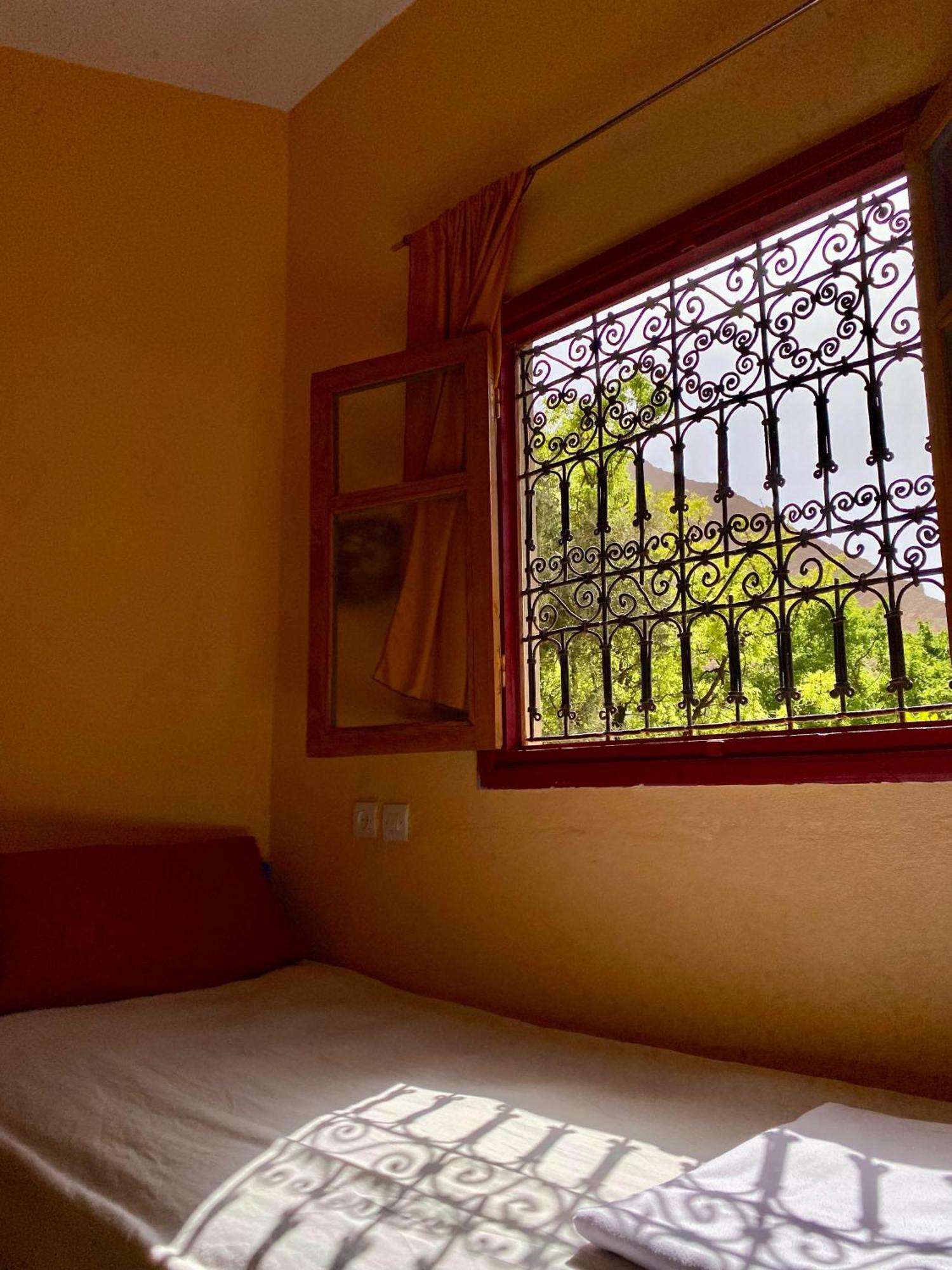 Dar Relax Hostel, Gorges De Todra 廷吉尔 外观 照片